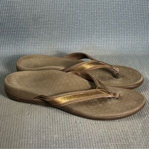 VIONIC Tide II Bronze Metallic Leather Orthaheel Flip Flop Sandals Women’s Sz 10